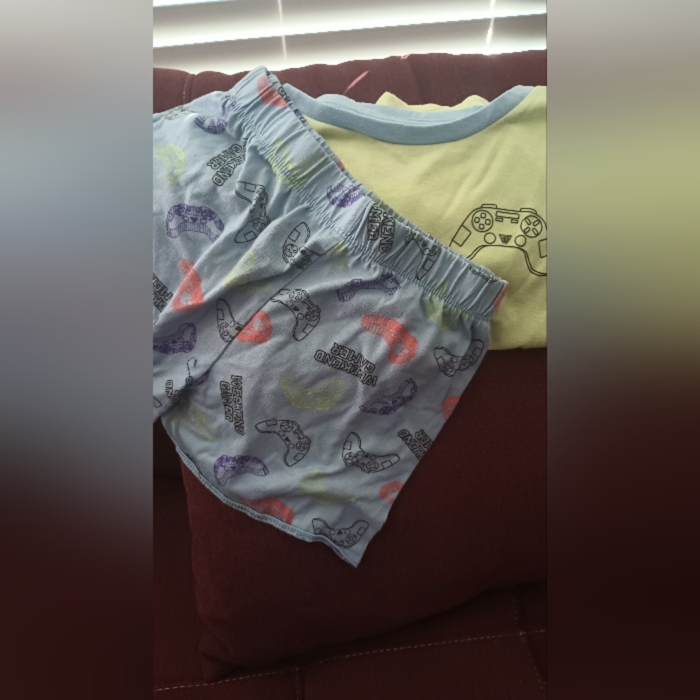 Cat & Jack Blue and Yellow Pajama Set Comfortable Sleepwear